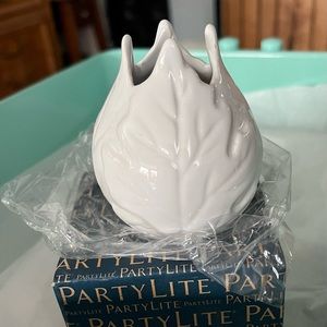 PartyLite “Smart Scents Leaf Holder” new in box